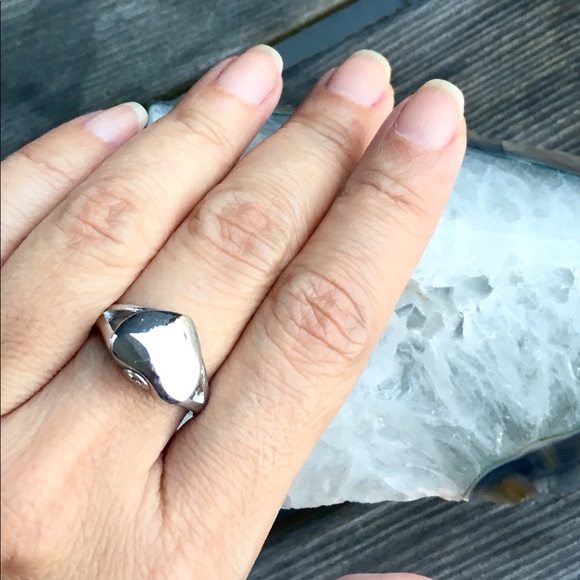 Jewelry - ❤️  Shape Urn Ring Jewelry